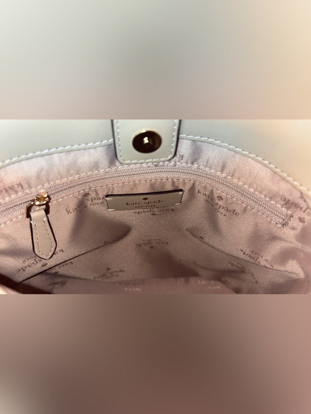 kate spade Lena Two-Tone Pebbled Leather Bucket Bag in Beige and White NWOT - Picture 15 of 16